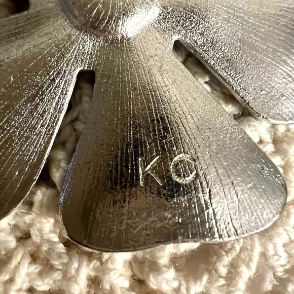 VTG Kenneth Cole Silver Tone 3 Strand Beaded Necklace with Pearlescent Enamel - Picture 5 of 7